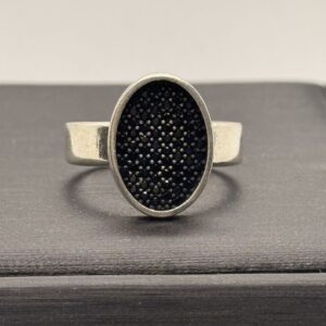خاتم oval micro pave تركي عيار 925 وزن : 7.50 جرام